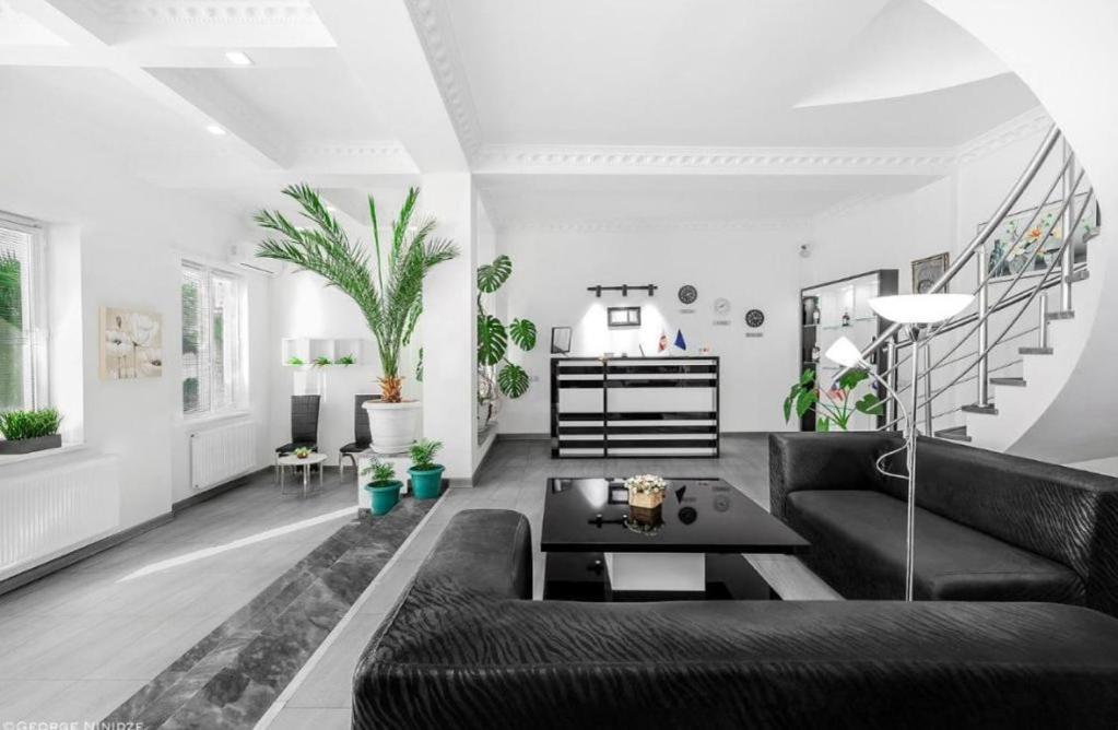 White House Hotel Tbilisi ภายนอก รูปภาพ