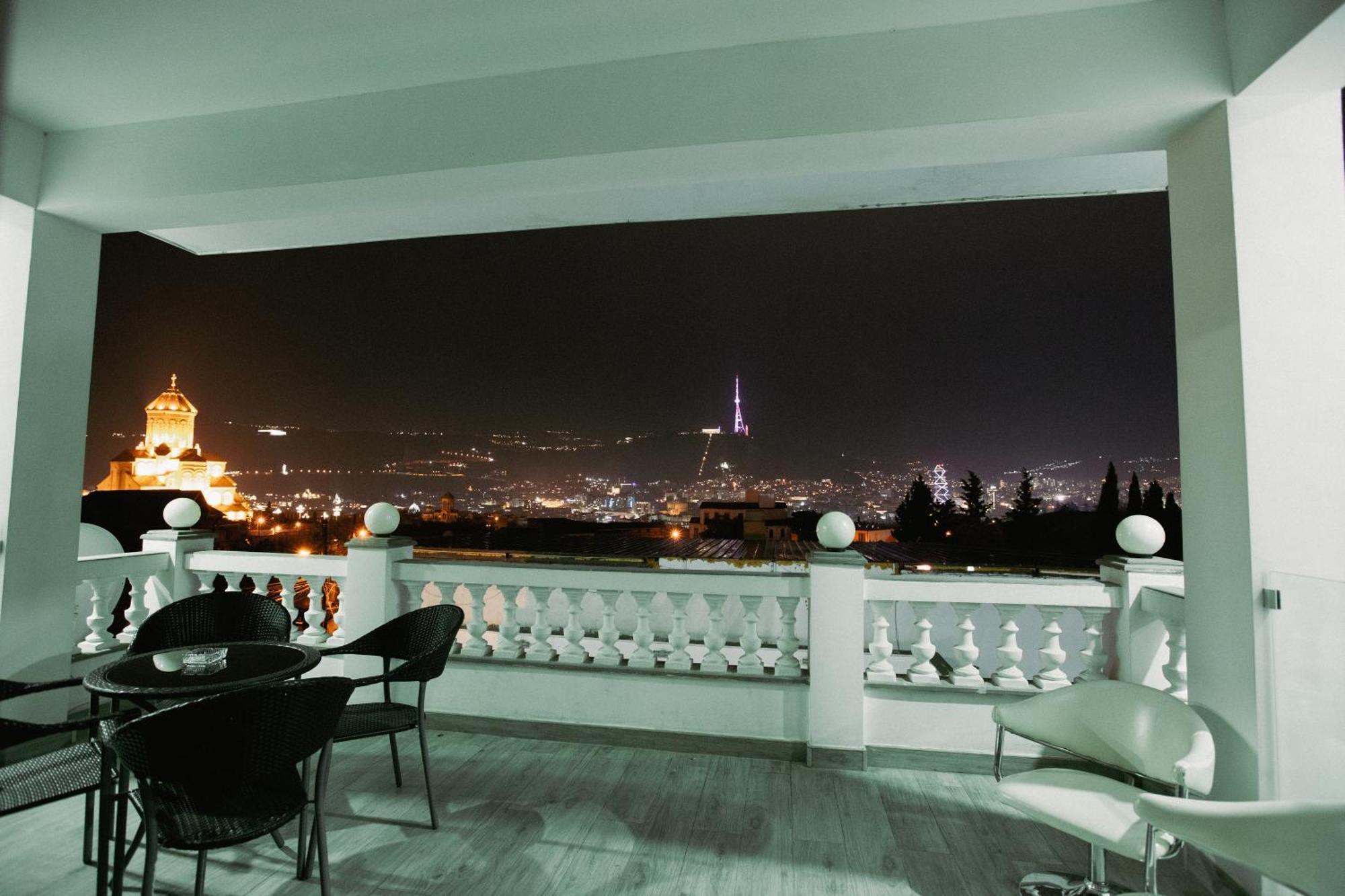 White House Hotel Tbilisi ภายนอก รูปภาพ